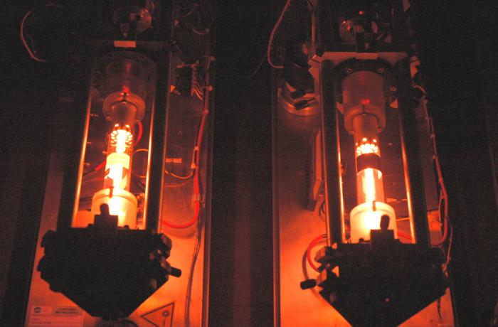 due Laser He-Ne agganciati alla transizione dello iodio in cella